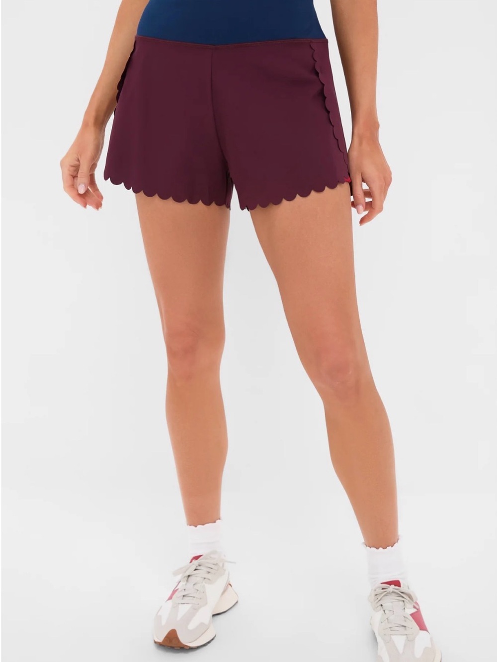 NWT Tuckernuck Winetasting Scallop Performance Jersey Marisa Short - M